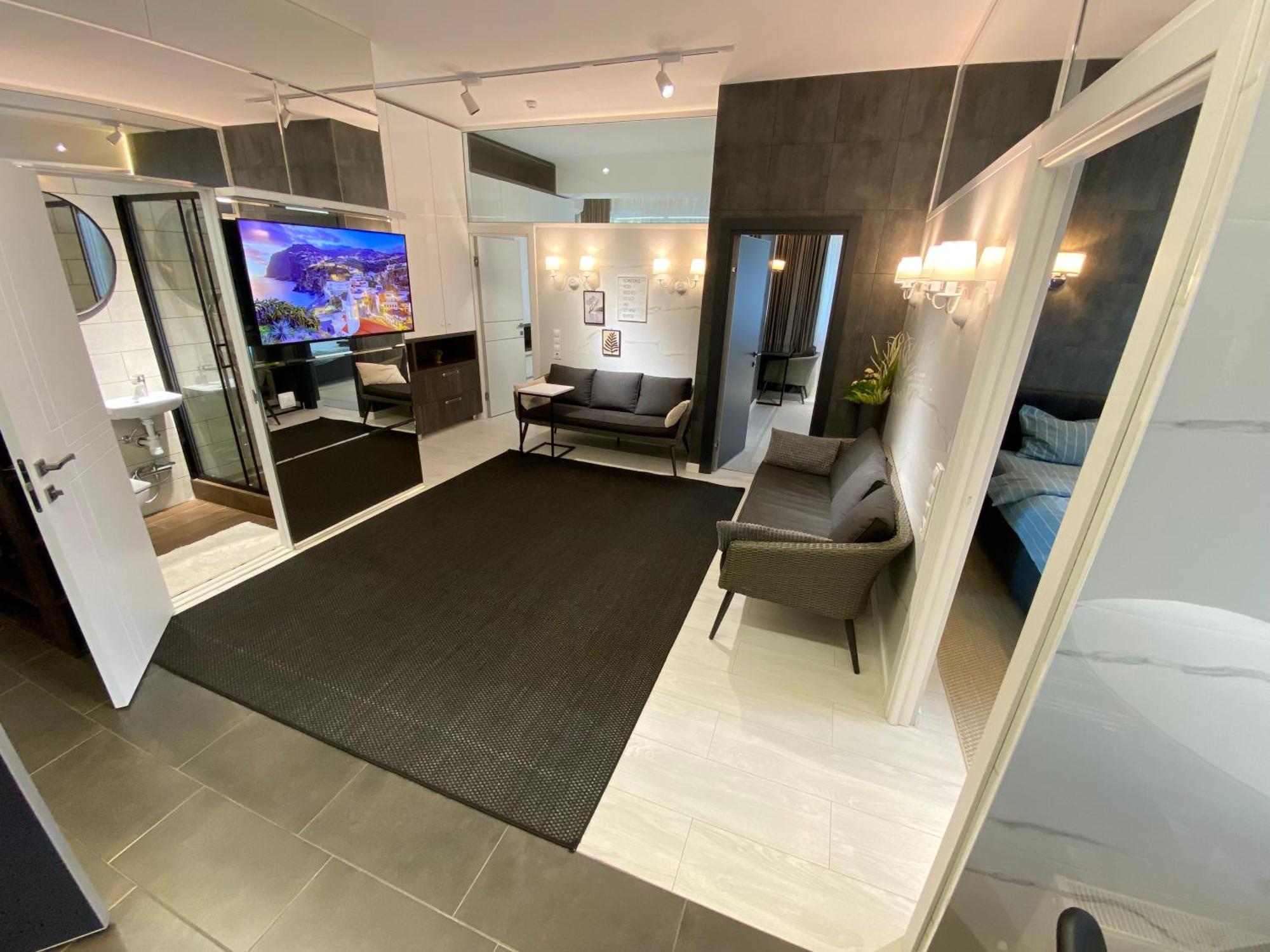Rentnow Modern Business Apartment With 3 Bedrooms In Centre تشيسيناو المظهر الخارجي الصورة