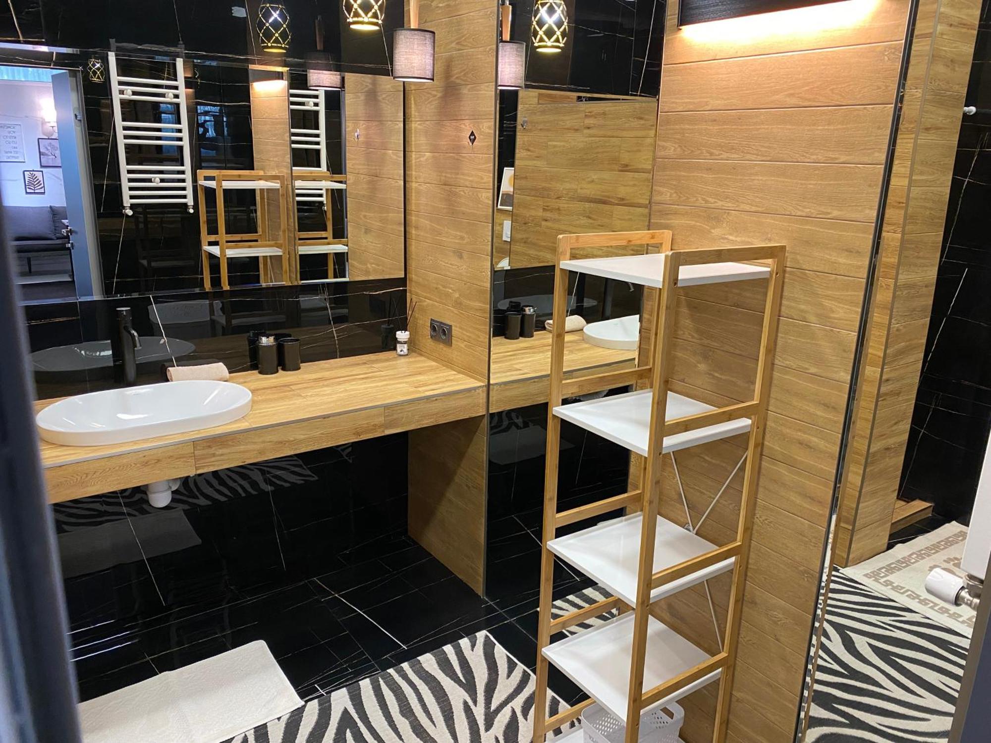 Rentnow Modern Business Apartment With 3 Bedrooms In Centre تشيسيناو المظهر الخارجي الصورة