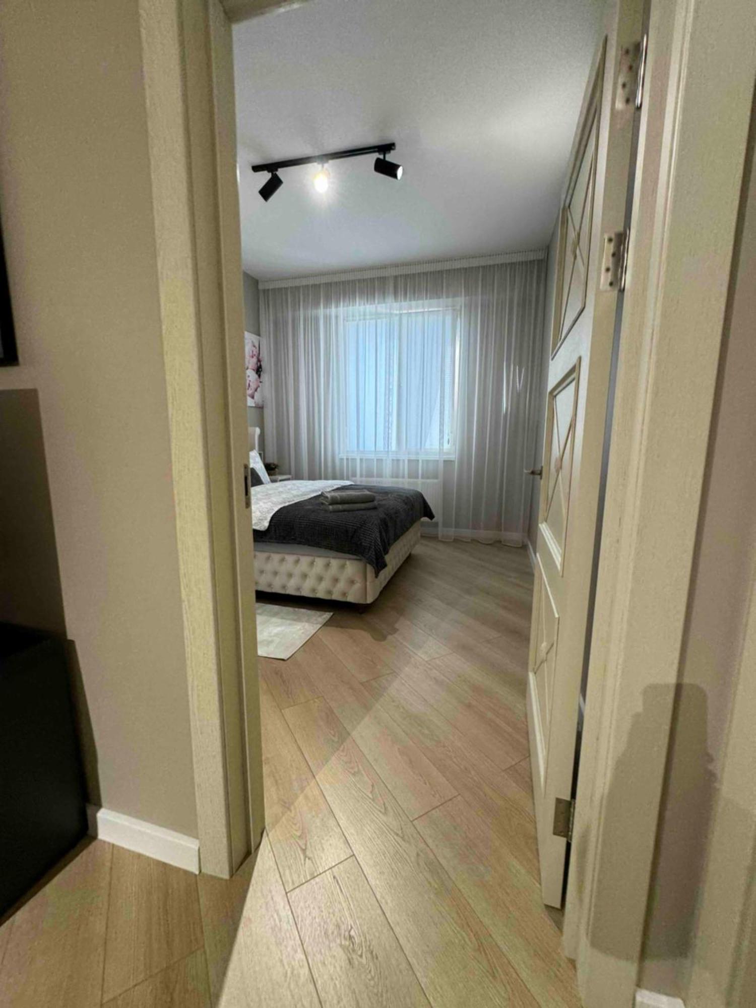 Rentnow Modern Business Apartment With 3 Bedrooms In Centre تشيسيناو المظهر الخارجي الصورة