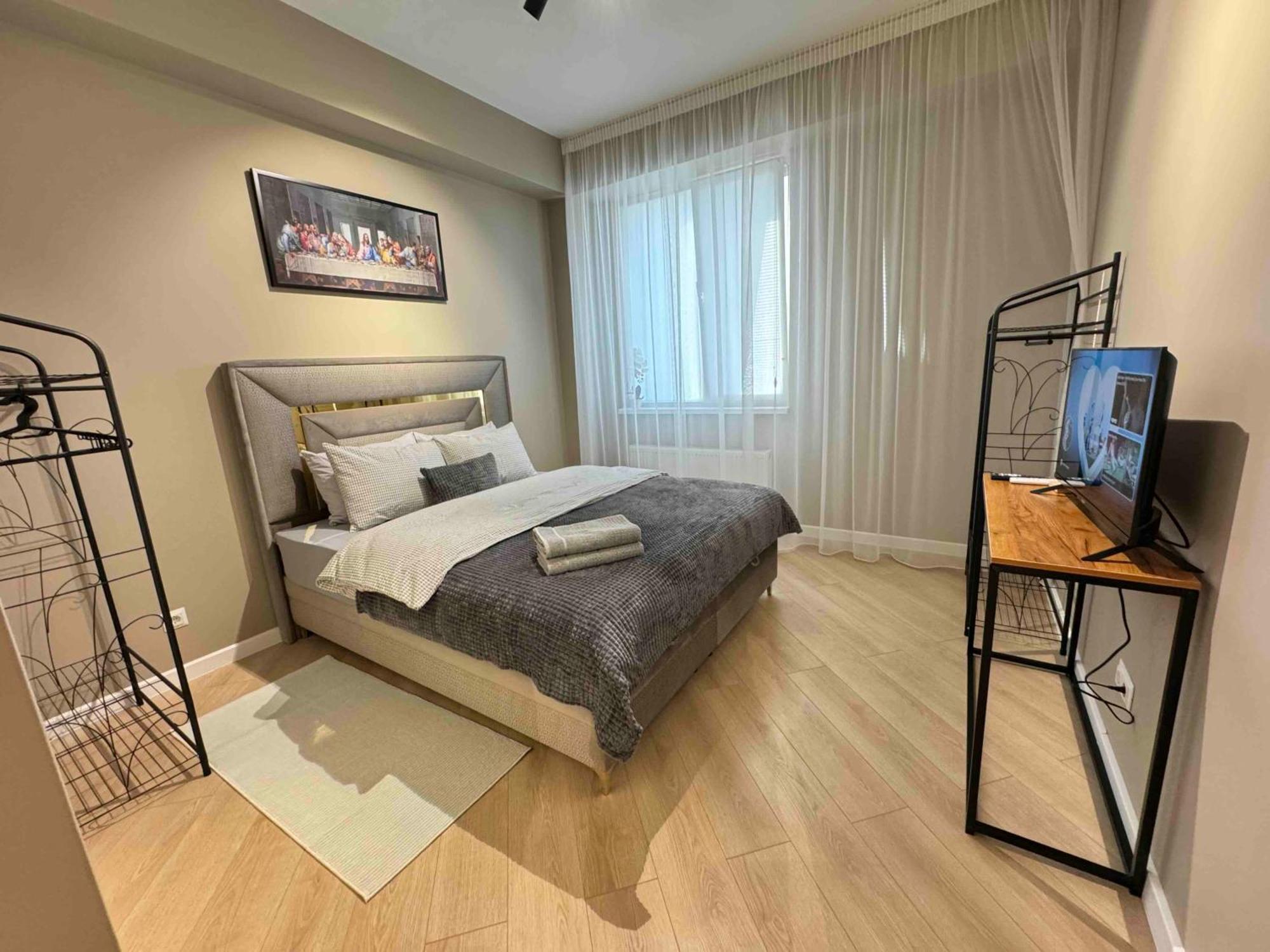 Rentnow Modern Business Apartment With 3 Bedrooms In Centre تشيسيناو المظهر الخارجي الصورة