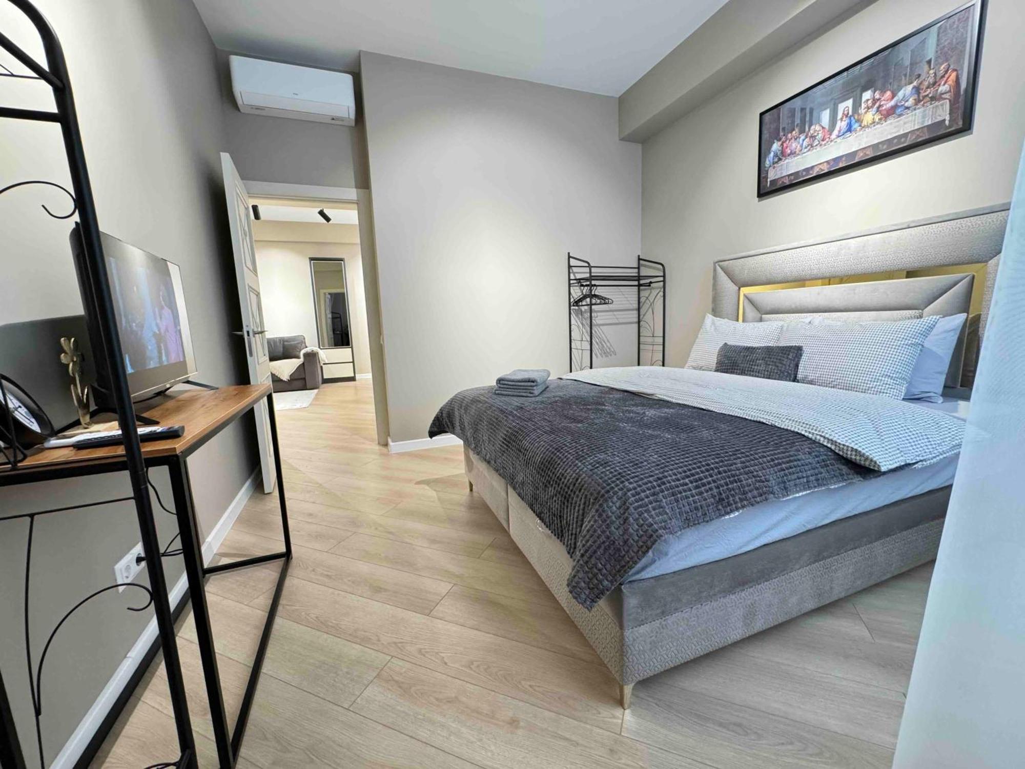 Rentnow Modern Business Apartment With 3 Bedrooms In Centre تشيسيناو المظهر الخارجي الصورة