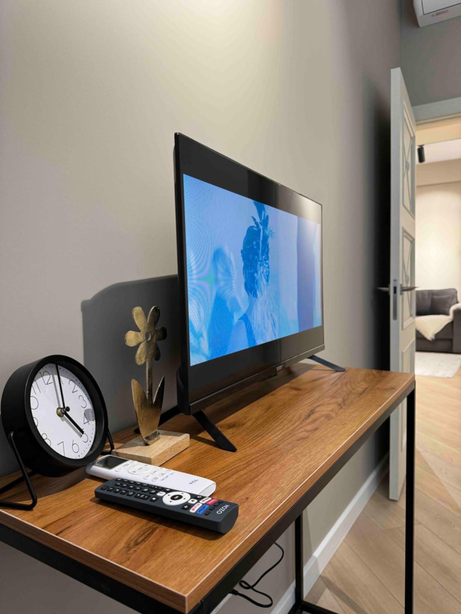 Rentnow Modern Business Apartment With 3 Bedrooms In Centre تشيسيناو المظهر الخارجي الصورة