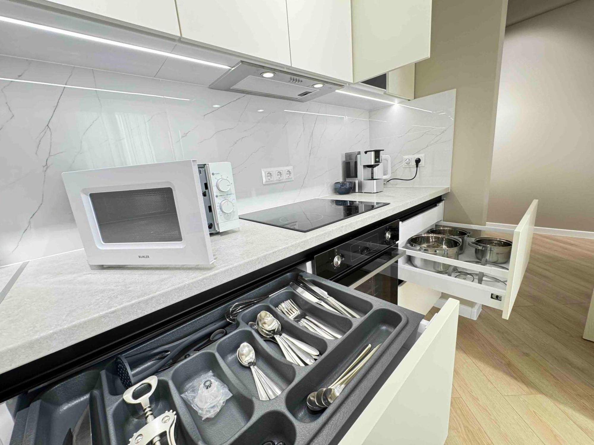 Rentnow Modern Business Apartment With 3 Bedrooms In Centre تشيسيناو المظهر الخارجي الصورة