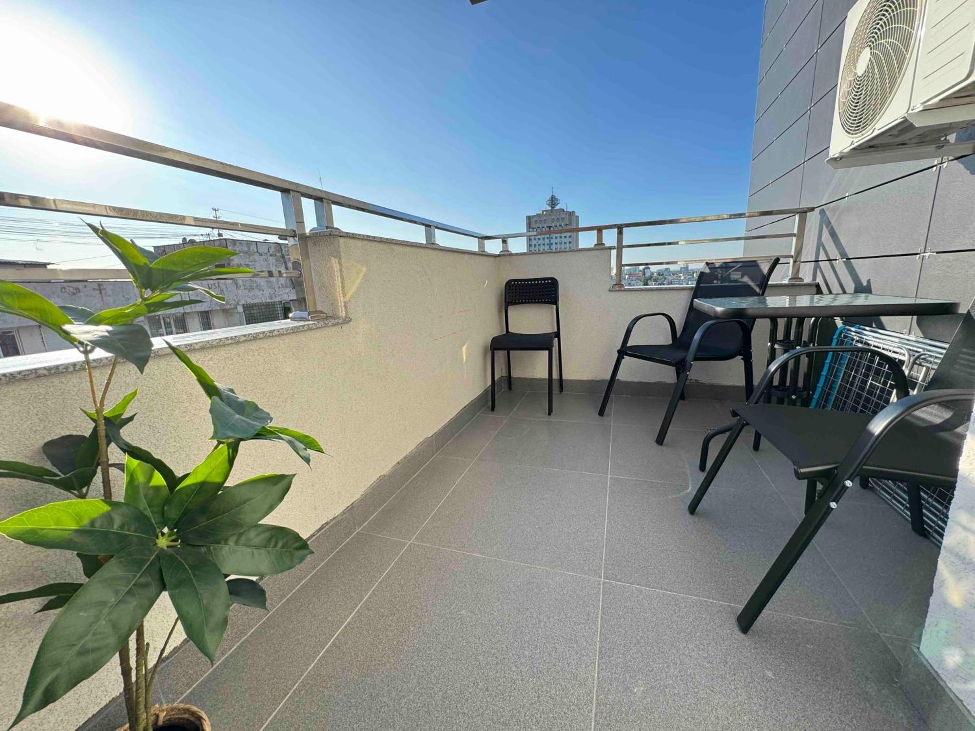 Rentnow Modern Business Apartment With 3 Bedrooms In Centre تشيسيناو المظهر الخارجي الصورة